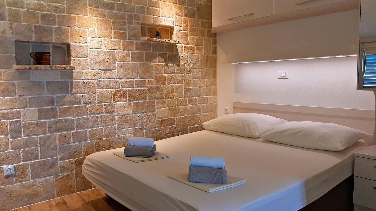Ferienwohnung Deluxe Stone House Bonaca Baška Voda Exterior foto