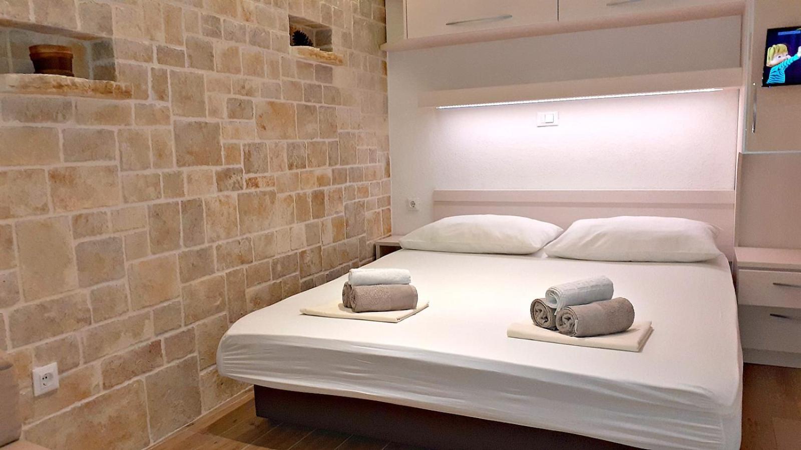 Ferienwohnung Deluxe Stone House Bonaca Baška Voda Zimmer foto